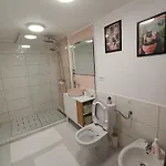 בית נופש Maison Rosmina בראשוב