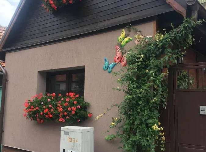 Holiday home Maison Rosmina *